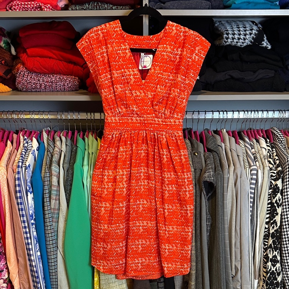 Collective Concepts orange/white print sleeveless v neck lined dress size S NWT